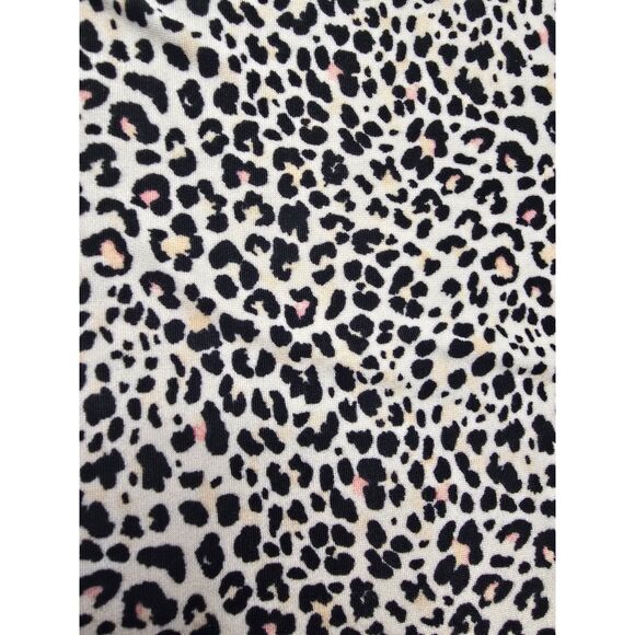 Woman's Leopard Print Pajama Set Cropped Bottoms Sleeveless Henley Button Top L - Picture 4 of 7